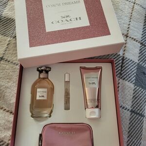 Coach Dreams Fragrance Gift Set